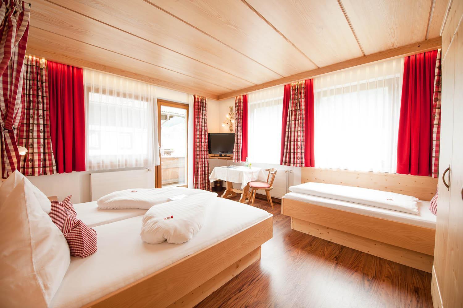 Hotel Angelika Neustift im Stubaital Bagian luar foto
