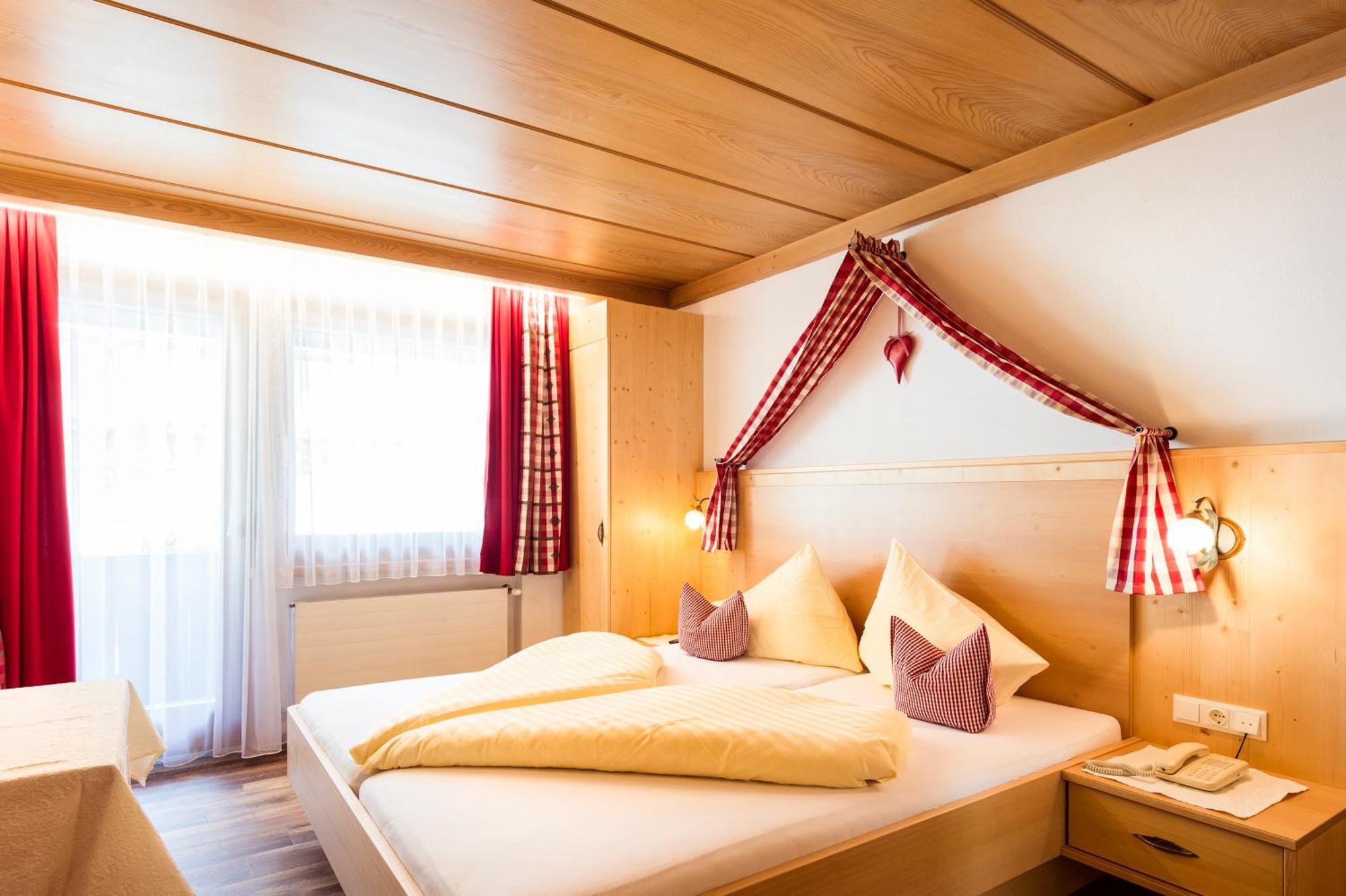 Hotel Angelika Neustift im Stubaital Bagian luar foto