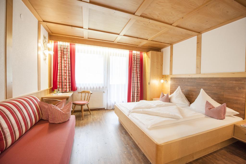 Hotel Angelika Neustift im Stubaital Bagian luar foto